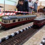 Setkání motorových vozů dvou generací - historické motorové soupravy složené z motorového vozu M131 přezdívaného "Hurvínek" s přípojným vozem Blm a současného motorového vozu řady M296 s přezdívkou "Hydra"
